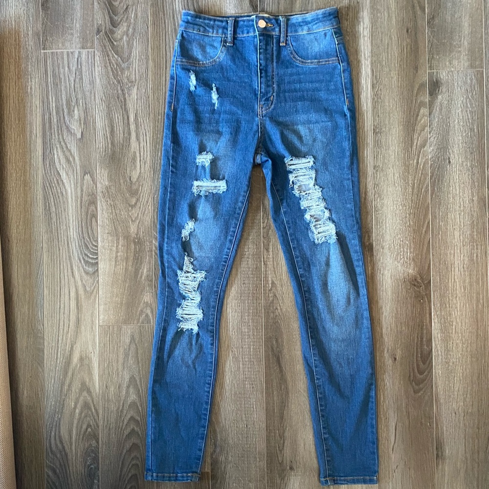New Forever 21 Distressed High Waisted Skinny Jeans!
